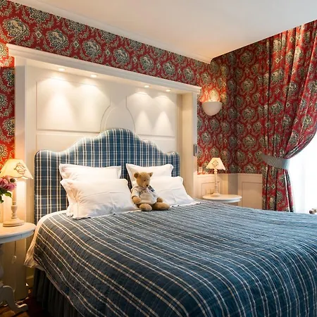 Hotel De Orangerie By Cw Collection Bruggy
